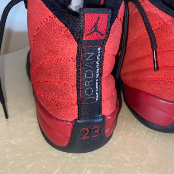 Jordan’s Boys size 6.5 Retro 12 - Picture 4 of 11
